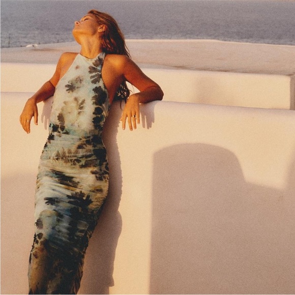 Zara Halter Neck Dress - Picture 1 of 5